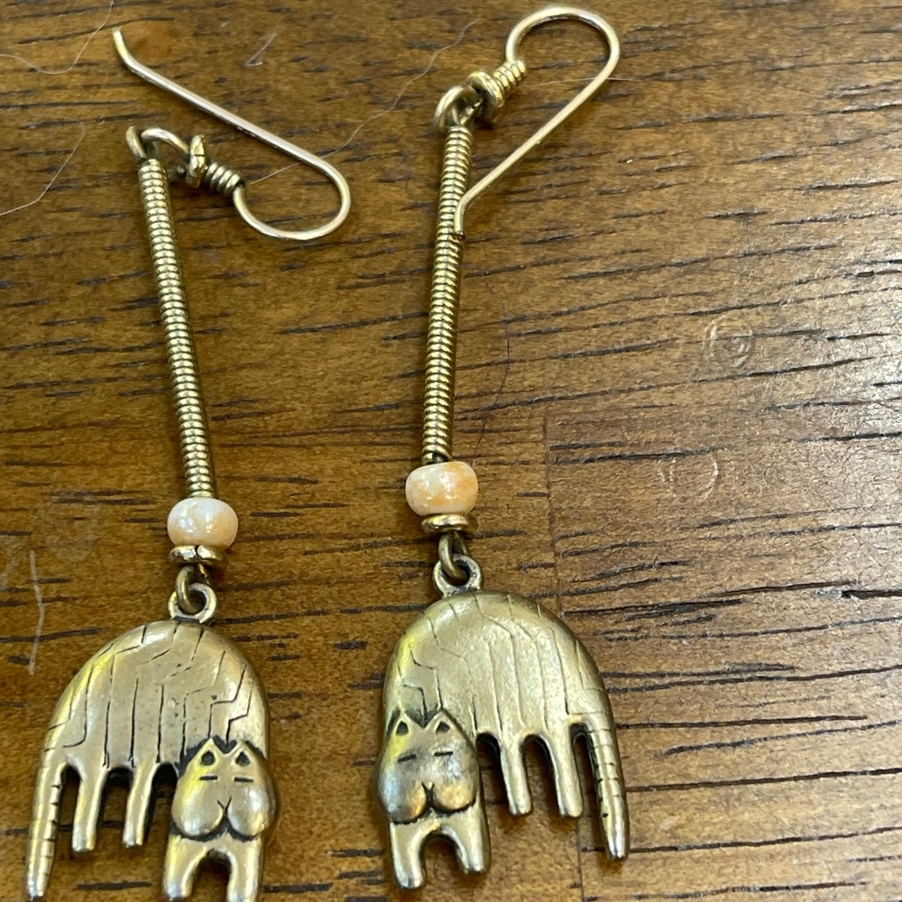 Gold dangling cat earrings